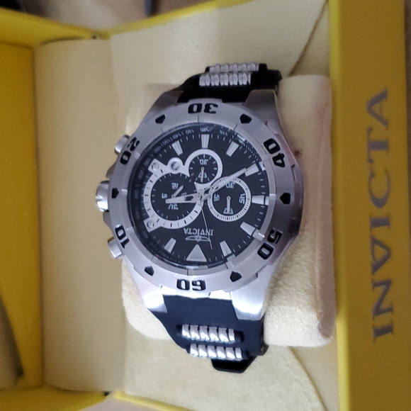 Watch - Picture 2 of 4